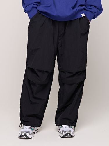 Incision Nylon Balloon Pants _ - CARGOBROS - Modalova