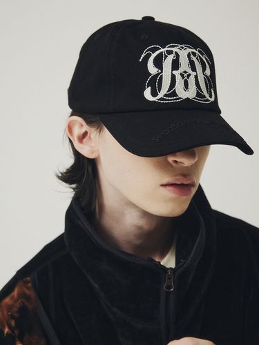 RR Embroidery Cap _ Black - Cord. - Modalova