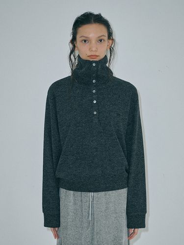 Button Turtleneck T-shirt_Charcoal - MARGESHERWOOD - Modalova