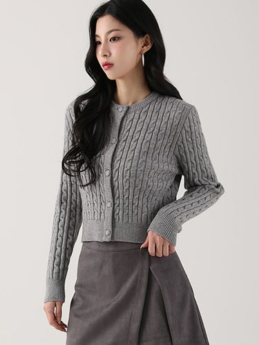 Round Crop Twisted Cardigan - AVANDRESS - Modalova