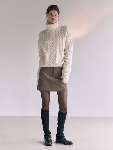 Cashmere Cable Turtleneck Knit Pullover - LOEUVRE - Modalova