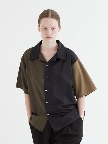 Unisex Color Block Half Sleeve Shirt - HYIIⁿ - Modalova