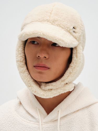 Logo Teddy Hat (Men)_Beige - CLOVE - Modalova