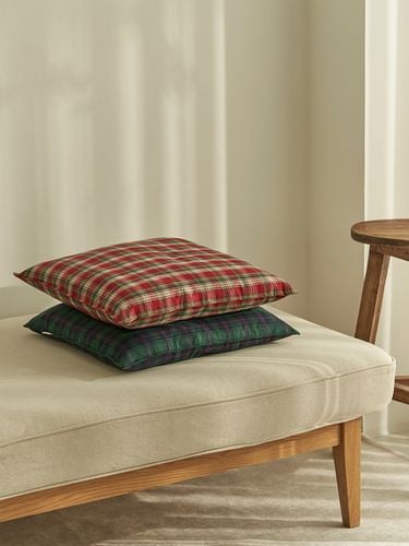 Comfort Winter Check Cushion (Including filling) - DECOVIEW - Modalova