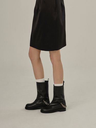 Chain Middle Boots_Black - mishuu somuch - Modalova