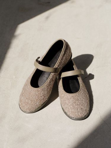 Danghye Mary Jane Shoes_Boucle Light Brown - ROH SEOUL - Modalova