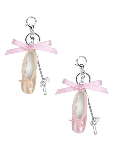 Ballet Toe Shoes Ribbon Keyring - VVV - Modalova