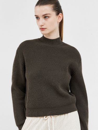 Basic Mock Neckline Oversized Knit Top_Khaki - Trip LE Sens - Modalova