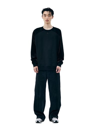 Coated Raglan Sweatshirt - Black - MEA - Modalova