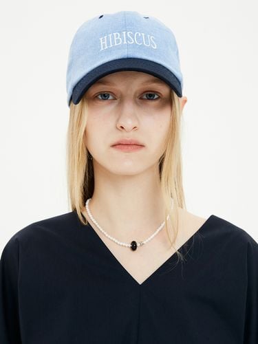 Embroidery Pigment Two Tone Ball Cap_Blue + Navy - MOONSUN - Modalova