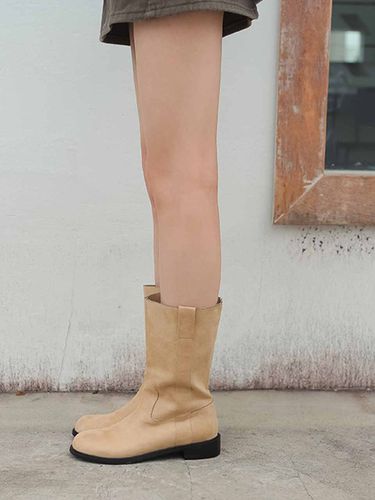 Loop Middle Boots (2 Colors) - fri fla - Modalova