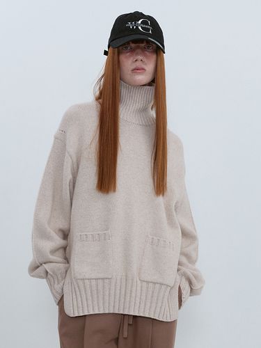 Turtleneck Knit_Light Beige - ahwe - Modalova