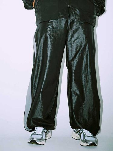 Spread Wind Pants [Black] - PLAYIAN - Modalova