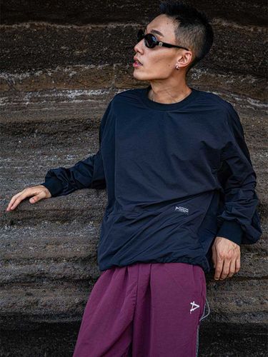 Typo Logo Wind Sweatshirt [Black] - PLAYIAN - Modalova