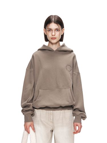 Oblique Pocket Hoodie_Khaki - Matin Kim - Modalova