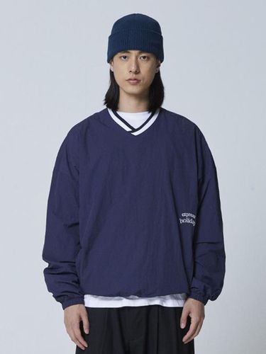 Dynamic Nylon Pullover _ Nylon - EXPRESS HOLIDAY - Modalova