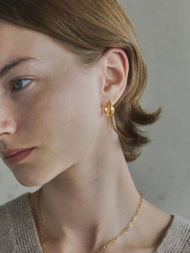 One Touch Bold Earring_Gold - Ihr - Modalova