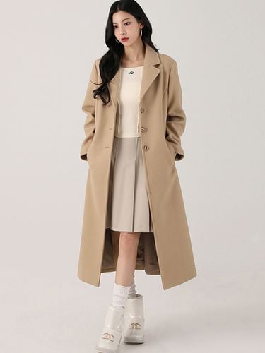 Amelia Classic Single Coat () - AVANDRESS - Modalova