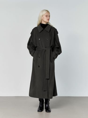 Lloyd Oversized Cashmere Trench Coat_Khaki - GOUTE - Modalova