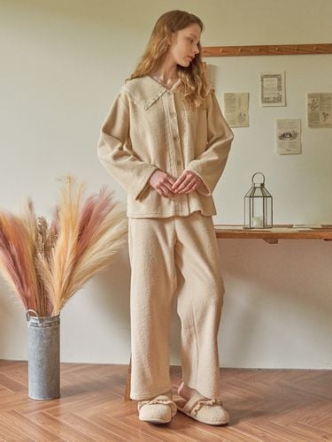 Long Sleeve Two-Piece Beige - ULLALA PAJAMAS - Modalova