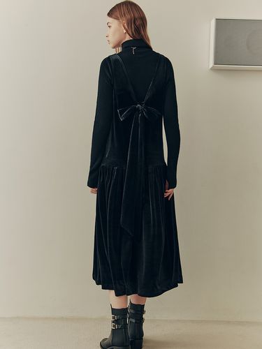 Black Ribbon Point Dress_Black - ZEROSTREET - Modalova