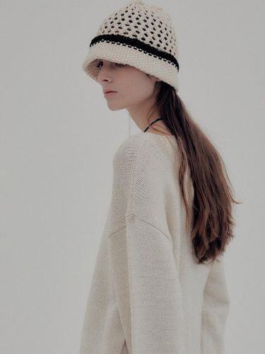 Honeycomb Knit Hat Cream - MOONSUN - Modalova