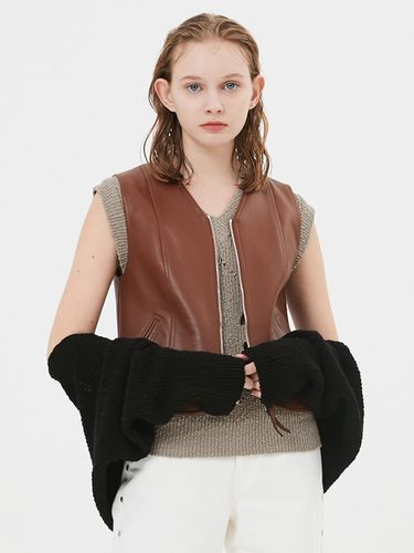 Ceres 2-Way Zip Leather Vest () - MOONSUN - Modalova