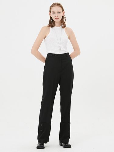 Pluto Satin Cuffs Pants (Black) - MOONSUN - Modalova