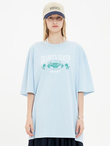 HIBISCUS Oversized T Shirt ()(Unisex) - MOONSUN - Modalova