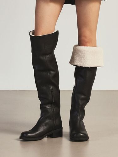 Re Fei Knee-High Shearling Boots - TWVP - Modalova