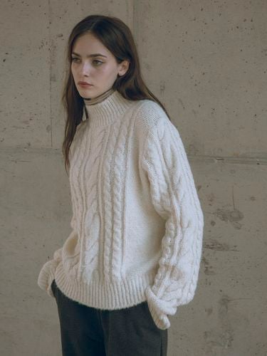 Half Neck Wool Cable Knit - Siyazu - Modalova