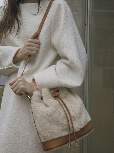 Shearling Bucket Bag_Camel Beige - Siyazu - Modalova