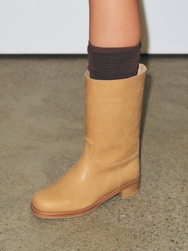 Modern Midi Boots_Beige - SALONDEJU - Modalova