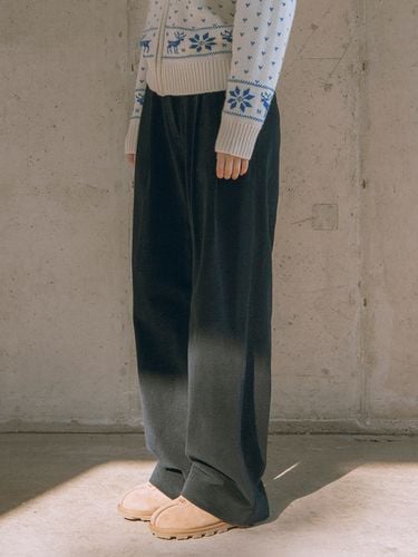 Two Tuck Wide Corduroy Pants - Navy - Siyazu - Modalova