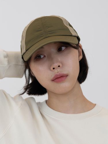 Brutalism Hat - Khaki - IOEDLE - Modalova