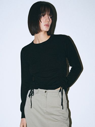 NN Logo String LS Knit_Black - NICK&NICOLE - Modalova