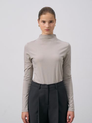 Slim Half Neck T-shirt - RENEJ - Modalova