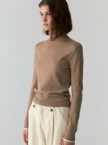 Gold Point Turtleneck Knit - Beige - DEPOUND - Modalova