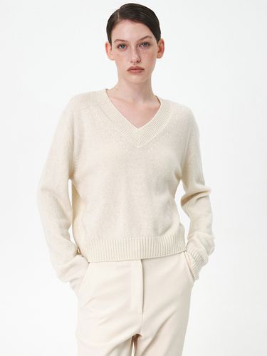 Tasmania Wool V-Neck Knit_3 Color - MAGJAY - Modalova