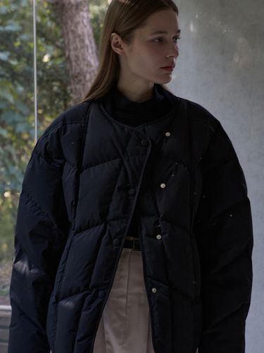 Quilted Puffer Jacket Black - Amour moier - Modalova