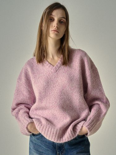 Mohair V-neck Sweater _ Pink - FACADE PATTERN - Modalova