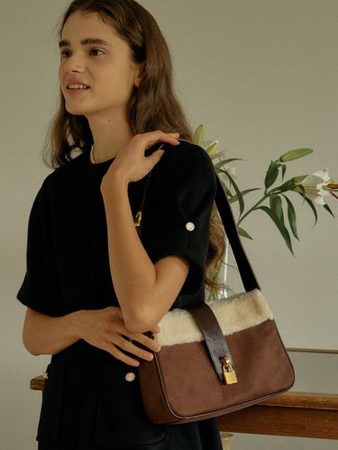 T Lock Shearling Mustang Bag_Dark Brown - ANEDIT - Modalova