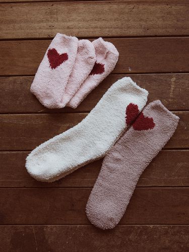 Heart Socks (3 Colors) - BALCONY in SUITE - Modalova