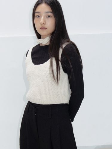 Boucle Knit Vest Muffler Set - RRACE - Modalova