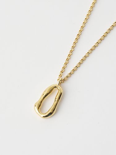 Wave Pendant Necklace_Gold - THE RYE - Modalova