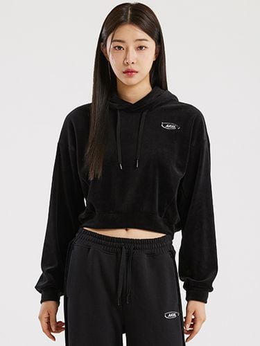 Velour Semi Cropped Hoodie_Black - AKIII CLASSIC - Modalova