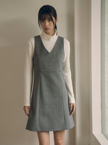 V-neck wool dress_Charcoal - vanone atelier - Modalova