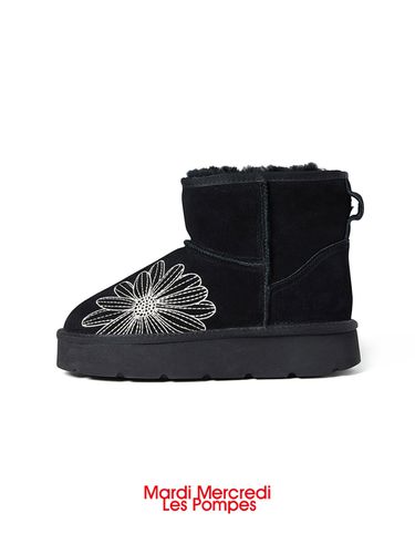 Classique Ugg Boots_Black - MARDI MERCREDI LESPOMPES - Modalova