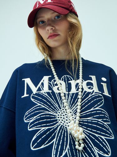 Flower Embroidered Sweatshirt - MARDI MERCREDI - Modalova