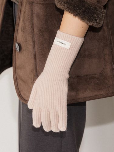 Wool Ribbed Gloves_Pink Beige - ANDNEEDS - Modalova